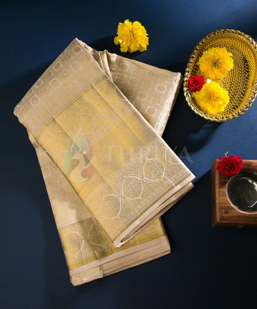 Half White Kanchipuram Silk Saree - TSW1138 - View 1