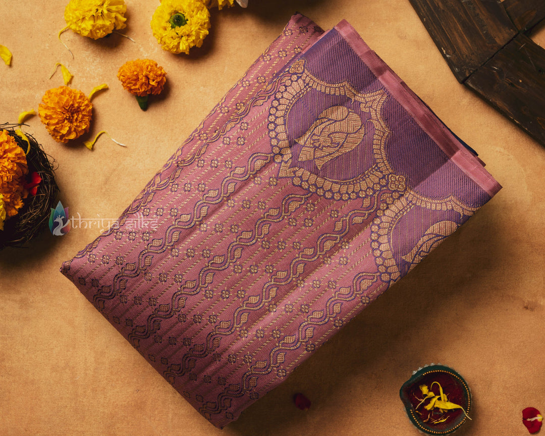 Mastering Intricacy: The Art of Jacquard Weaving in Kanchipuram Silks