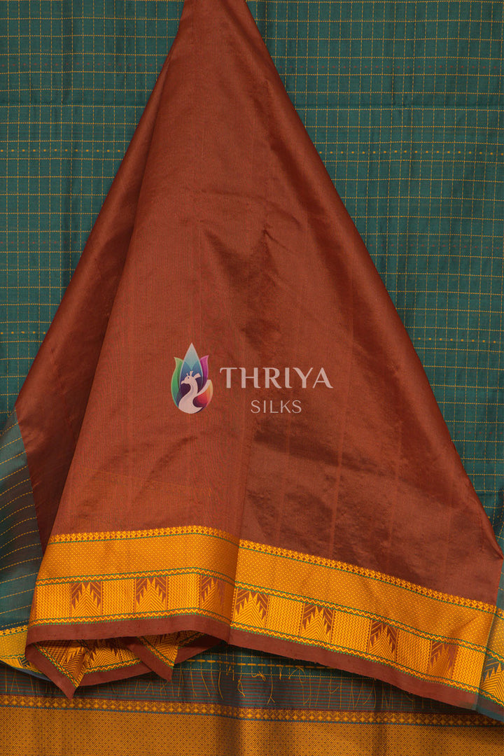 Silk Cotton Saree in Peacock Green and Dark Maroon - TSB040512 - View 4