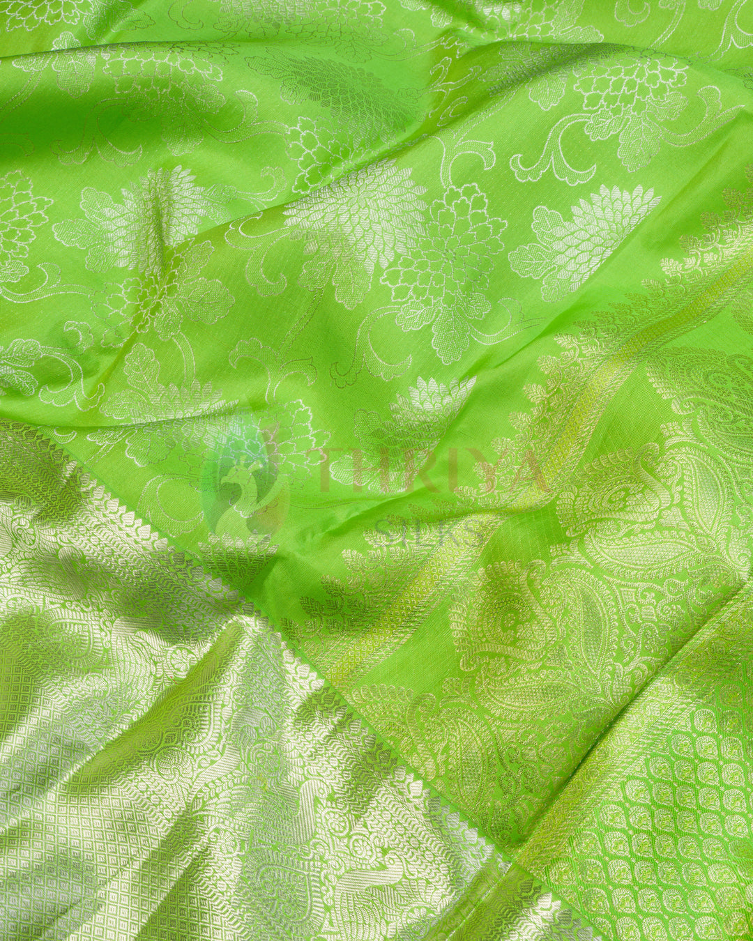 Parrot Green Kanchipuram Silk Saree - BWS31(816)