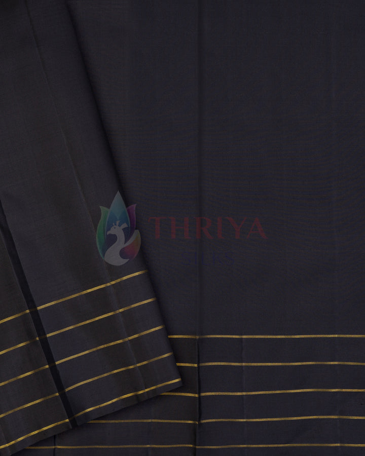 Arakku & Black Kanchipuram Silk Saree - TSPQ100503