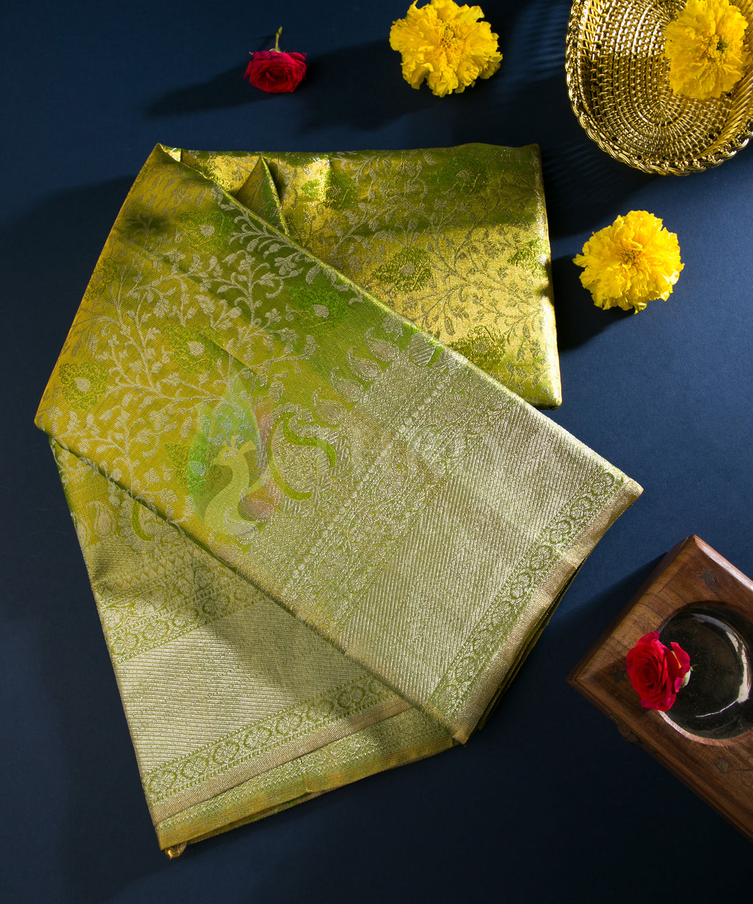 Green Pure Zari Kanchipuram Silk Saree - TSW0890 - View 1