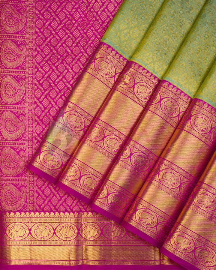 Green Kanchipuram Silk  Saree With Pure Zari - TSWO938