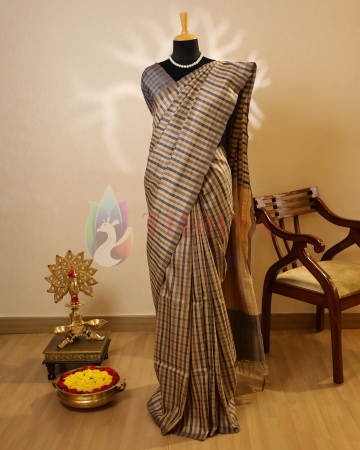 Black & White Tussar Saree - TSW150302