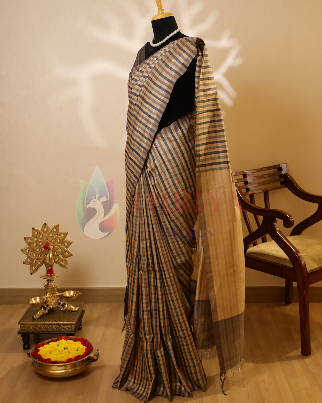 Black & White Tussar Saree - TSW150302