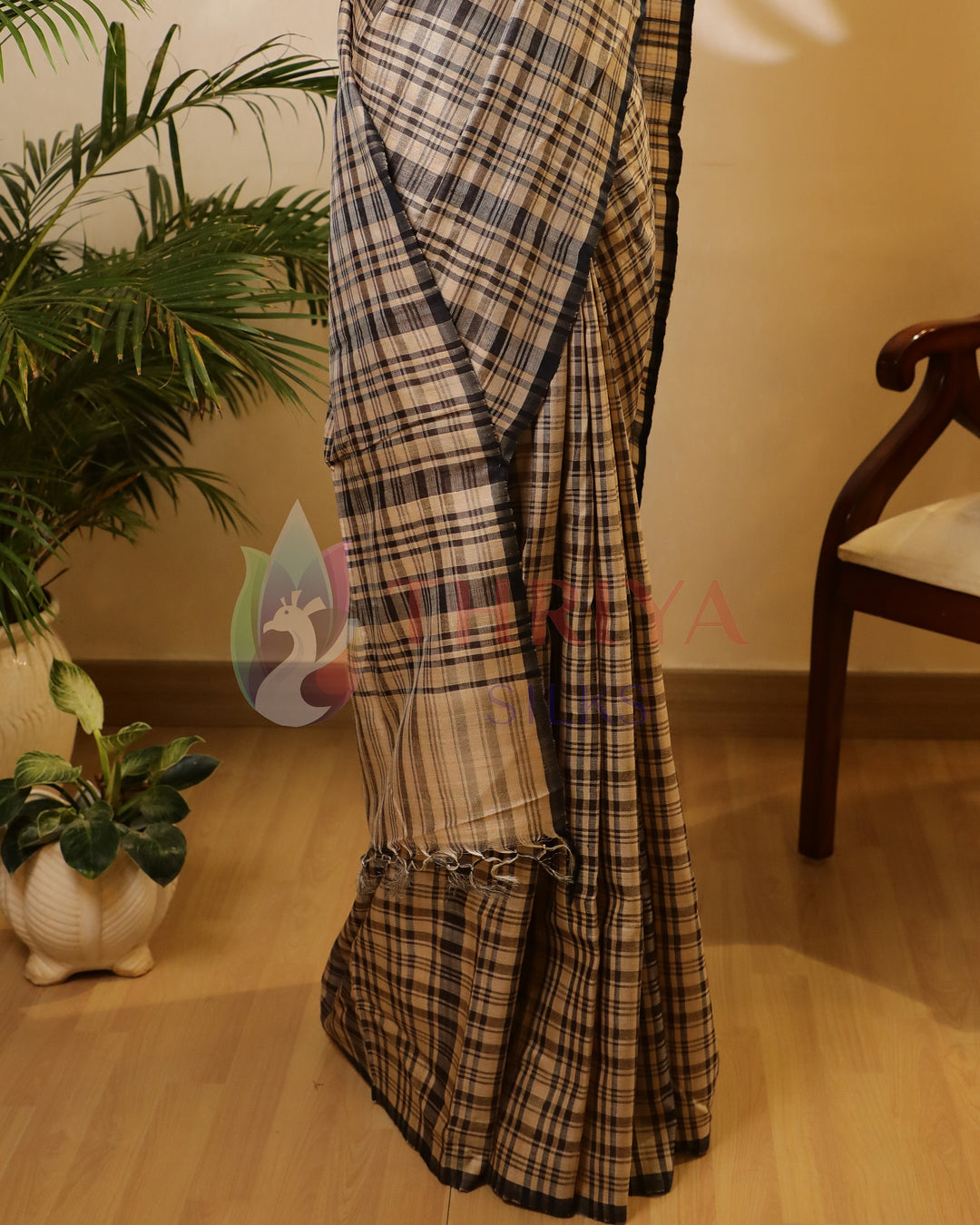 Half White With Black Tussar Saree - TSW150301