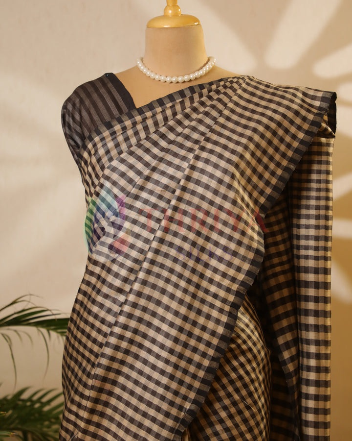 Black & White Tussar Saree - TSW150307