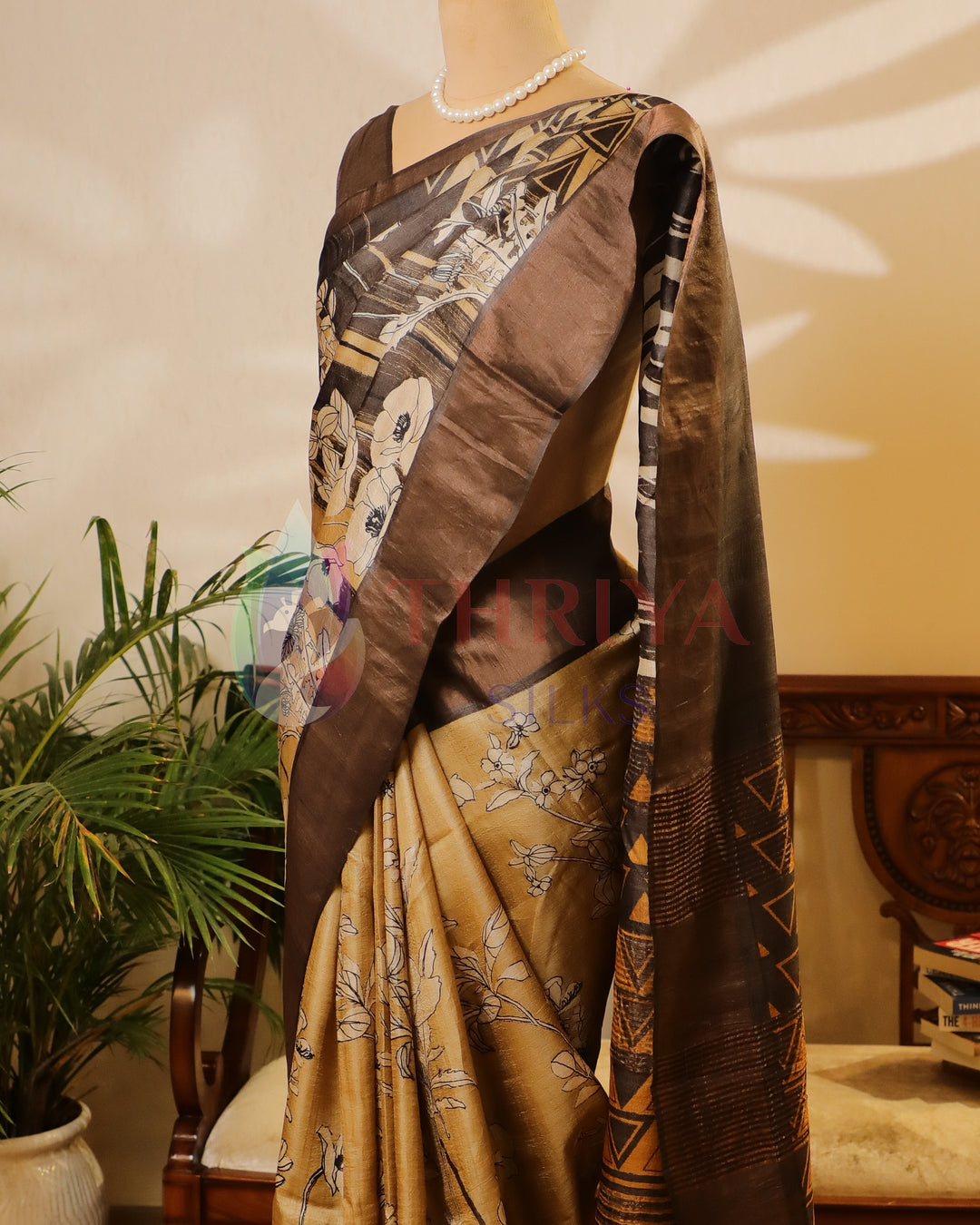 Ivery & Gray Tussar Saree - TWFMN0793